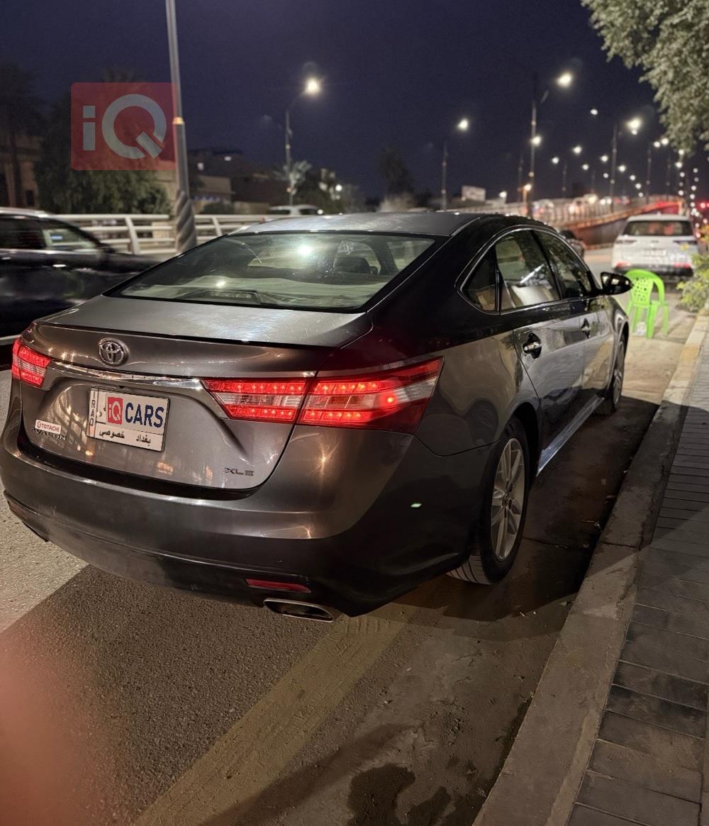 تويوتا أفالون